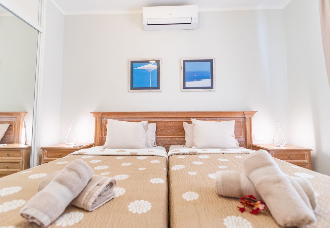 Villa en Costa Adeje - Villa con piscina en Madroñal Fañabe, Costa Adeje 