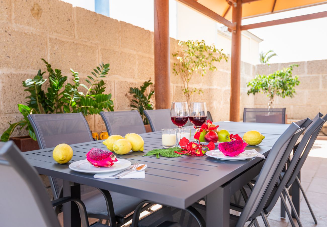 Villa en Costa Adeje - Villa con piscina en Madroñal Fañabe, Costa Adeje 