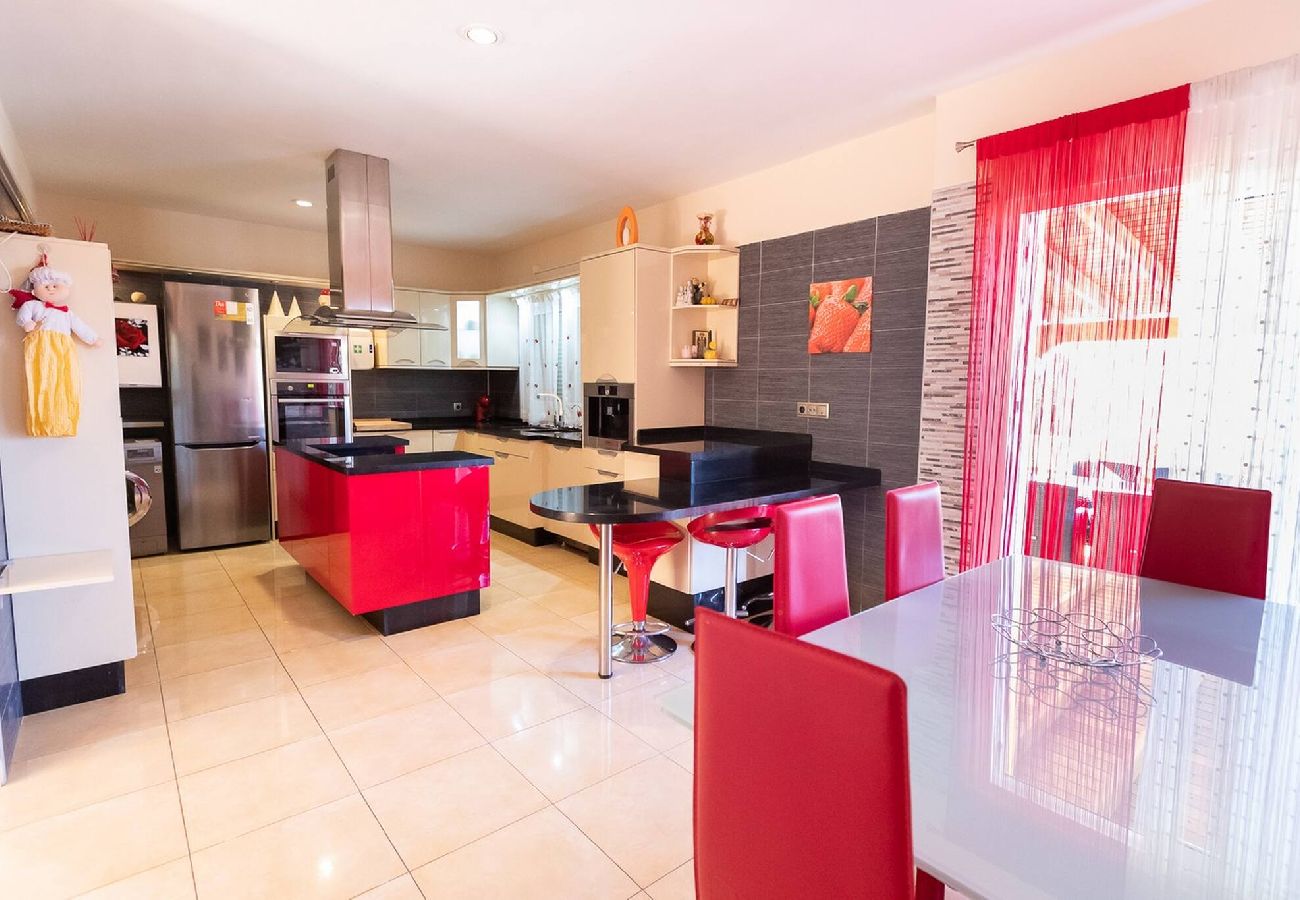 Villa en Costa Adeje - Villa con piscina privada y magníficas vistas Nekhamkin