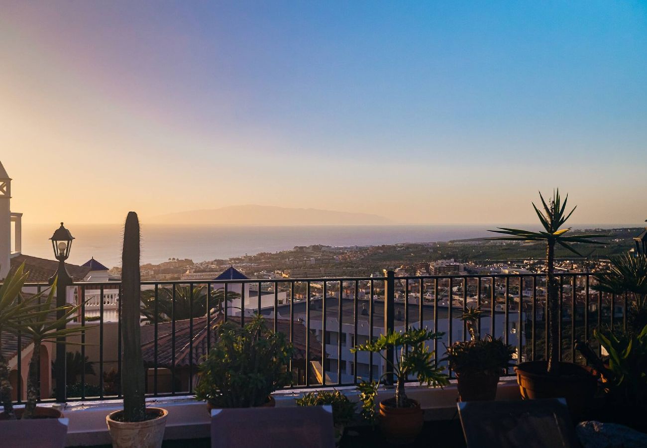 Villa en Costa Adeje - Villa con piscina privada y magníficas vistas Nekhamkin