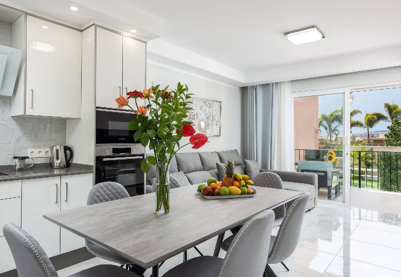 Casa adosada en Adeje - Moderna villa de 4 dormitorios en Costa Adeje Olga