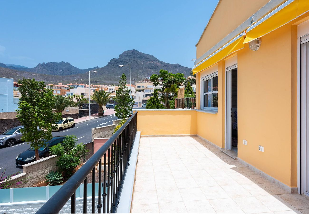 Casa adosada en Adeje - Moderna villa de 4 dormitorios en Costa Adeje Olga