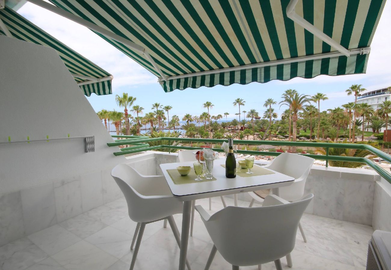 Apartamento en Costa Adeje - Apartamento de lujo en primera linea de El Duque D11