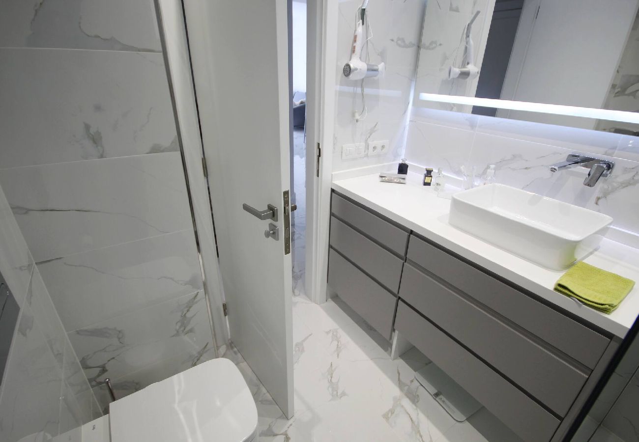 Apartamento en Costa Adeje - Apartamento de lujo en primera linea de El Duque D11