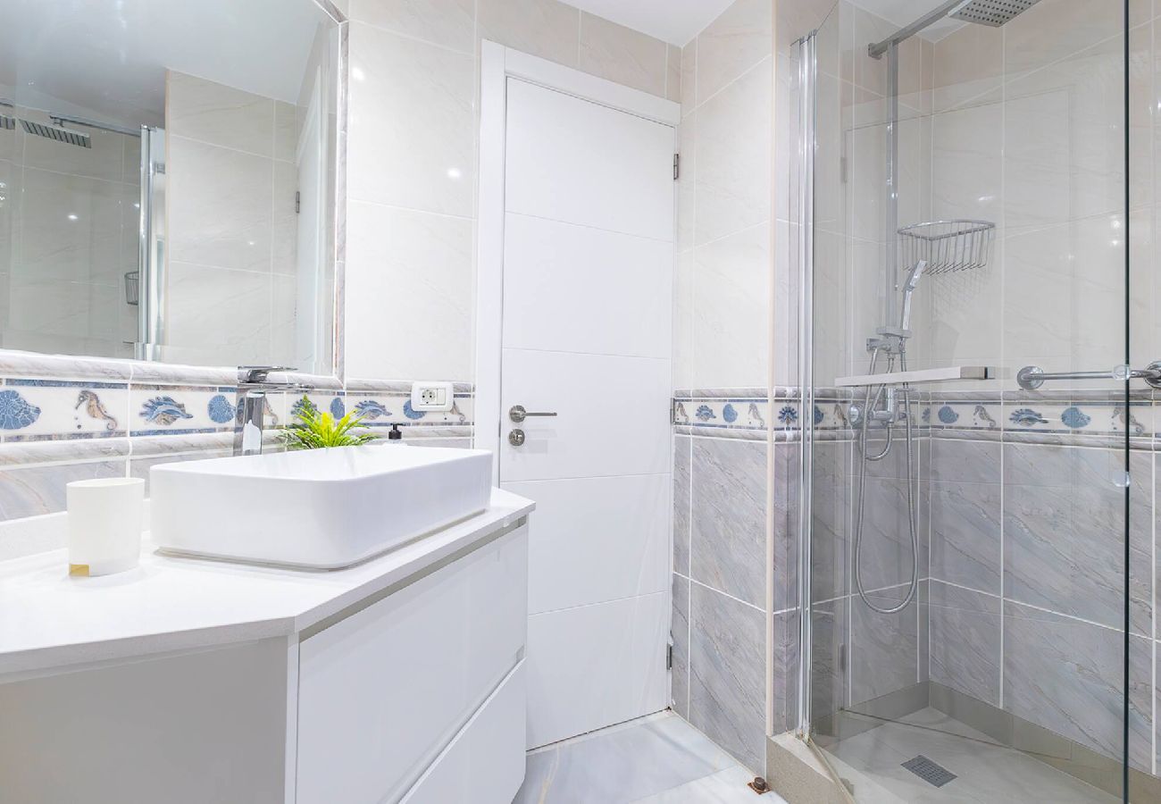 Apartamento en Costa Adeje - Apartamento en primera línea playa El Duque 