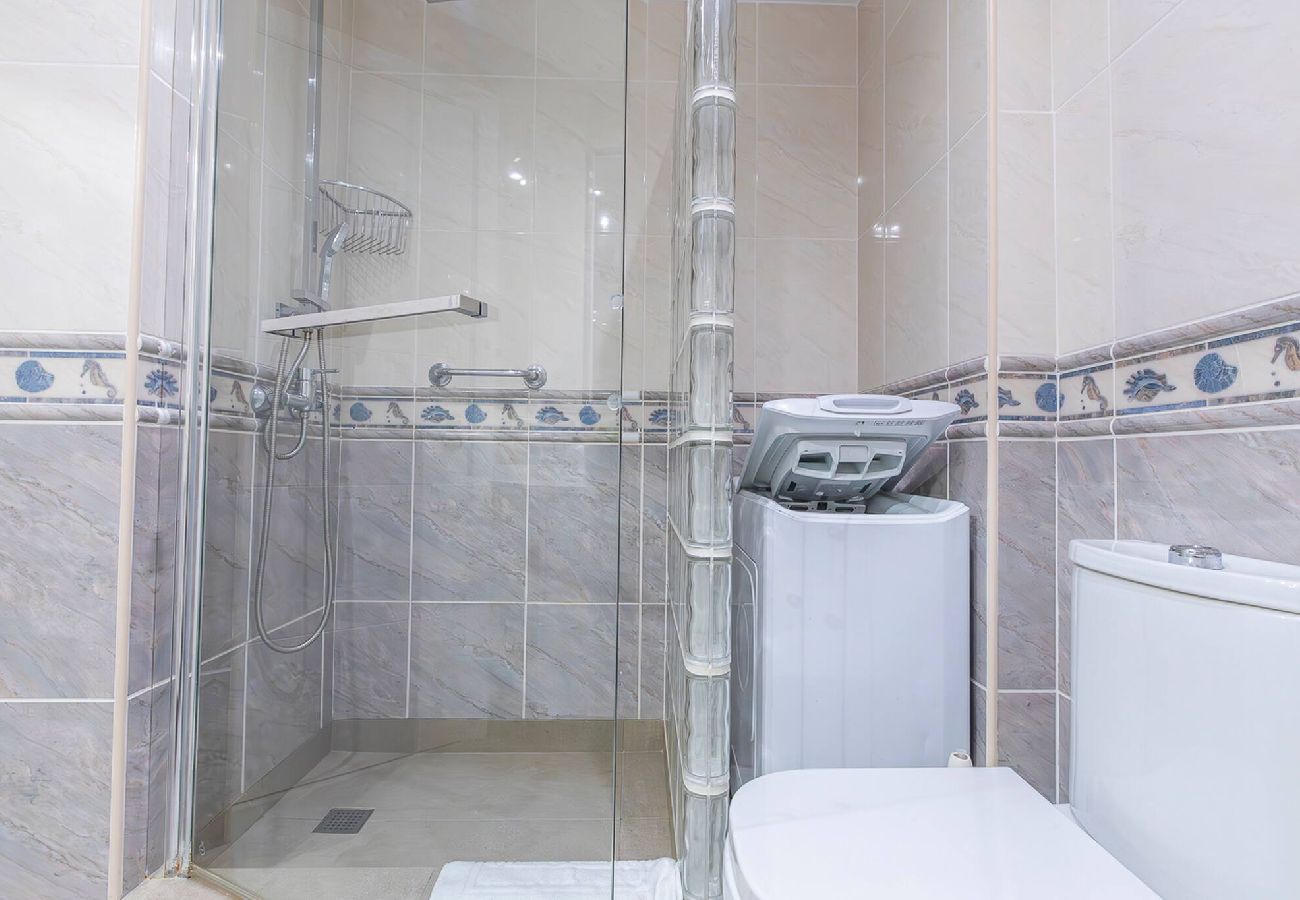 Apartamento en Costa Adeje - Apartamento en primera línea playa El Duque 