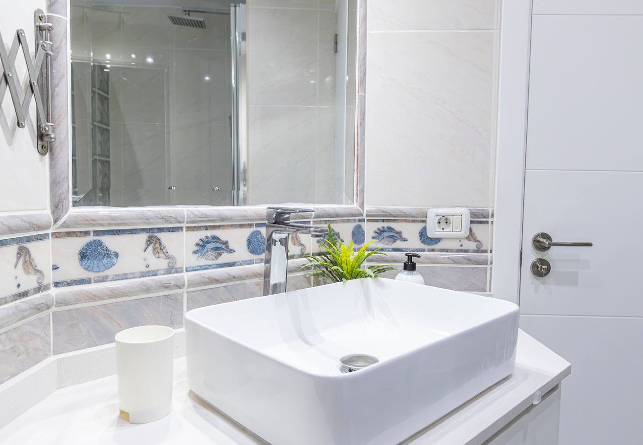 Apartamento en Costa Adeje - Apartamento en primera línea playa El Duque 