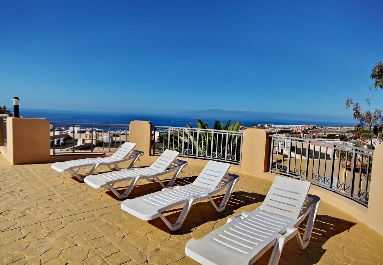 Casa adosada en Costa Adeje - Casa adosada con vistas al mar en Costa Adeje 