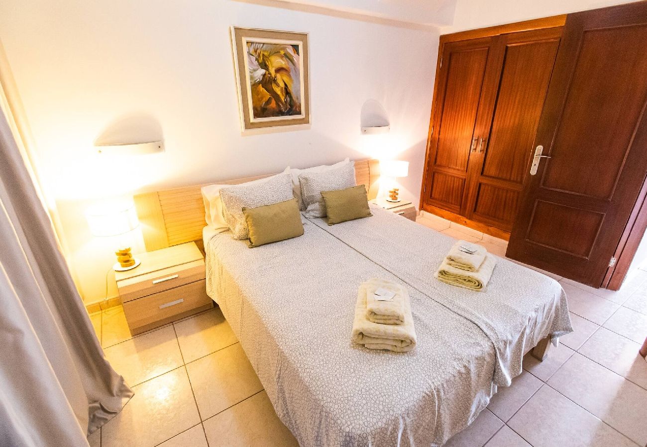 Apartamento en Costa Adeje - Apartamento de 2 dormitorios El Duque, Costa Adeje 