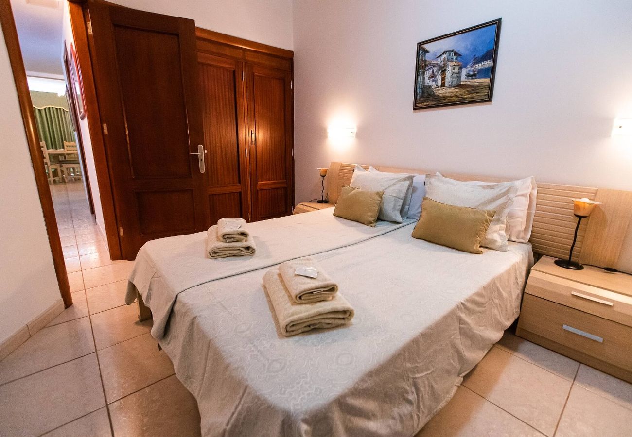 Apartamento en Costa Adeje - Apartamento de 2 dormitorios El Duque, Costa Adeje 