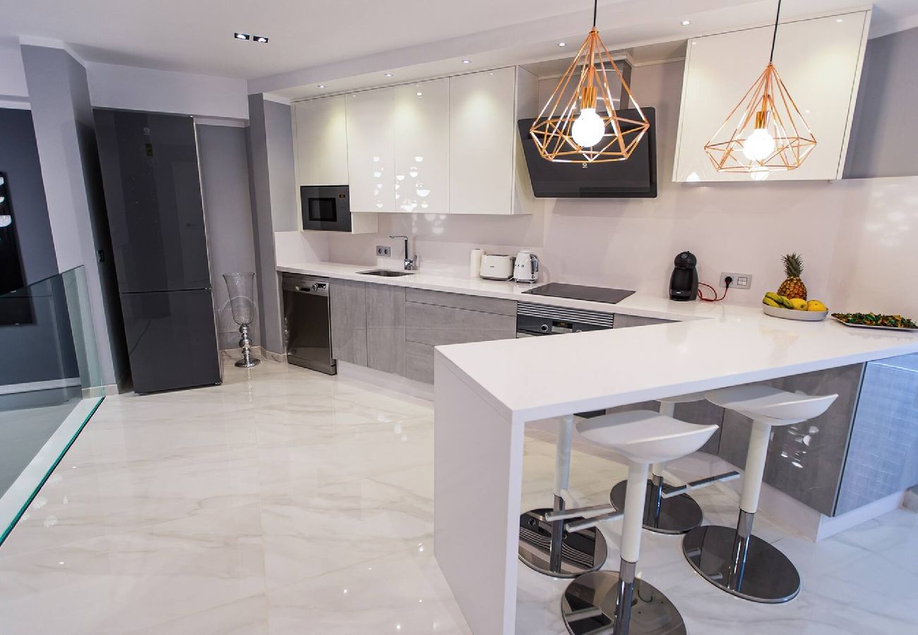 Ferienwohnung in Arona - Luxuriöse 2-Zimmer-Wohnung in Los Cristianos