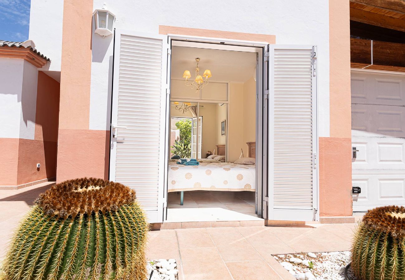 Villa in Costa Adeje - Villa with pool in Madroñal Fañabe, Costa Adeje