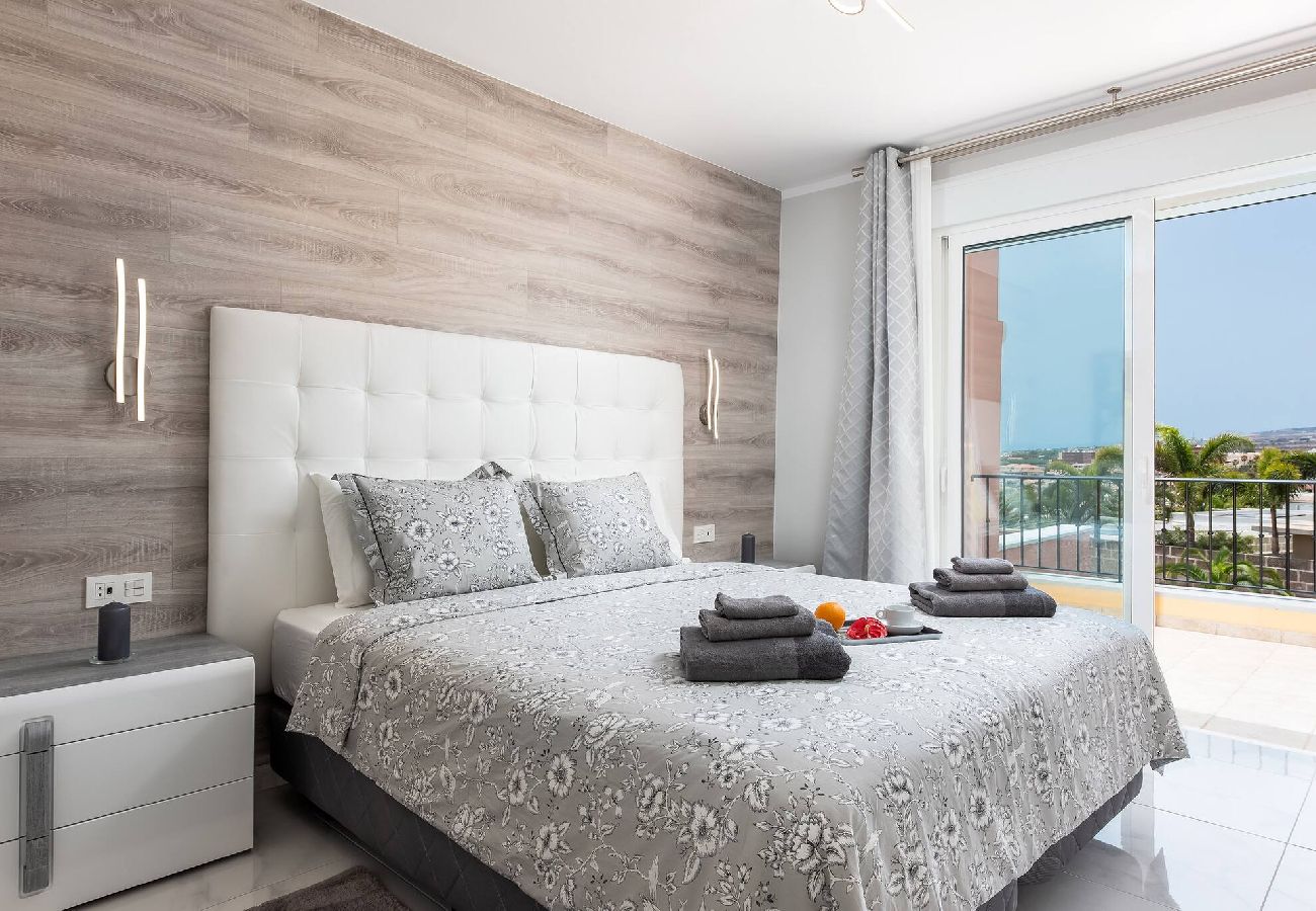 Terraced House in Adeje - Modern 4-bedroom villa in Costa Adeje Olga