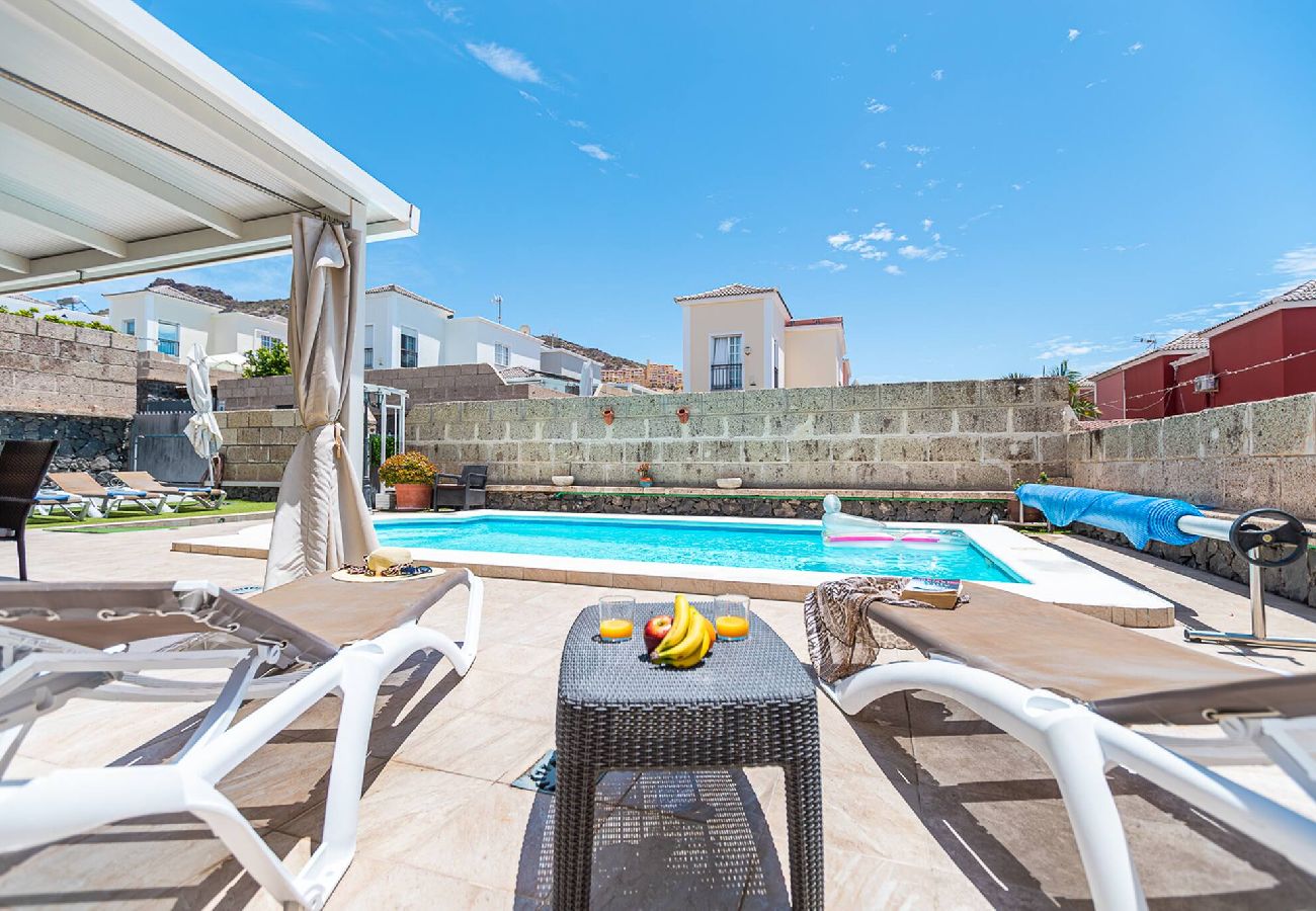 Villa in Costa Adeje - Cozy villa in Madroñal de Fañabe with pool