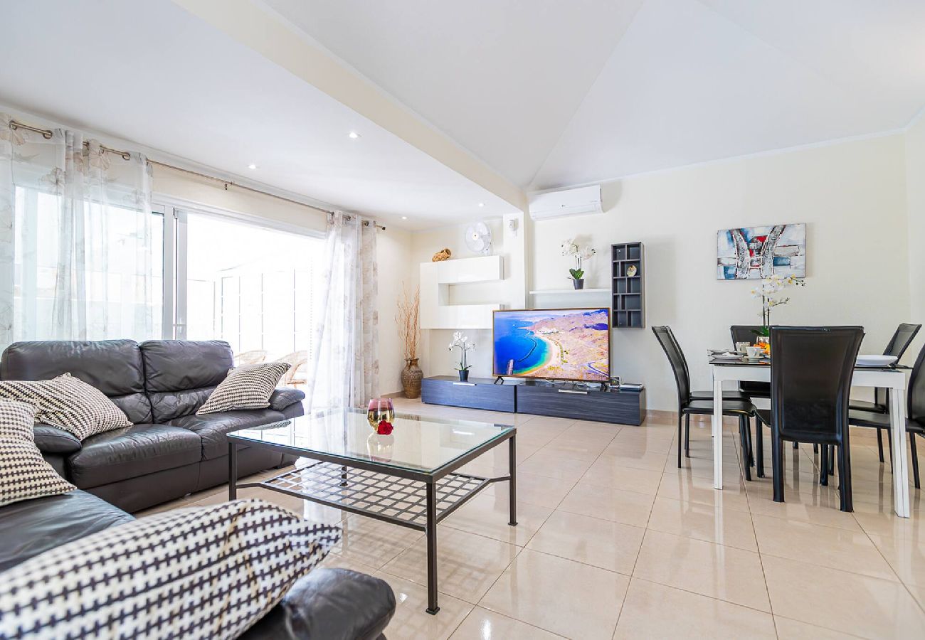Villa in Costa Adeje - Cozy villa in Madroñal de Fañabe with pool