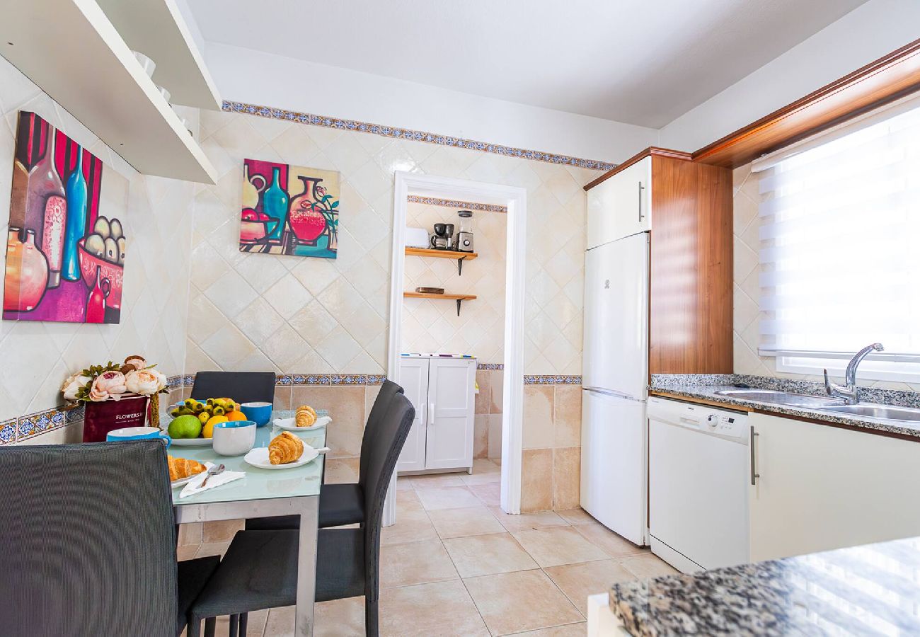 Villa in Costa Adeje - Cozy villa in Madroñal de Fañabe with pool