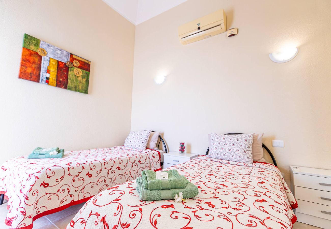 Villa in Costa Adeje - Cozy villa in Madroñal de Fañabe with pool