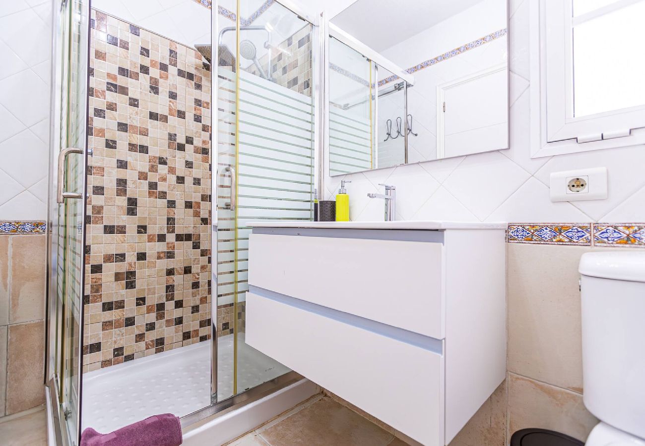 Villa in Costa Adeje - Cozy villa in Madroñal de Fañabe with pool