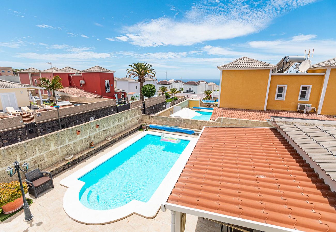 Villa in Costa Adeje - Cozy villa in Madroñal de Fañabe with pool