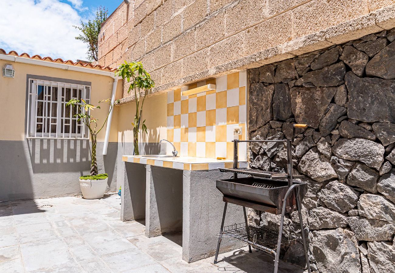 Villa in Costa Adeje - Cozy villa in Madroñal de Fañabe with pool