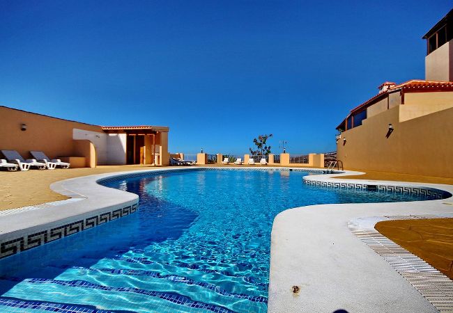  in Costa Adeje - Cozy townhouse with ocean views 