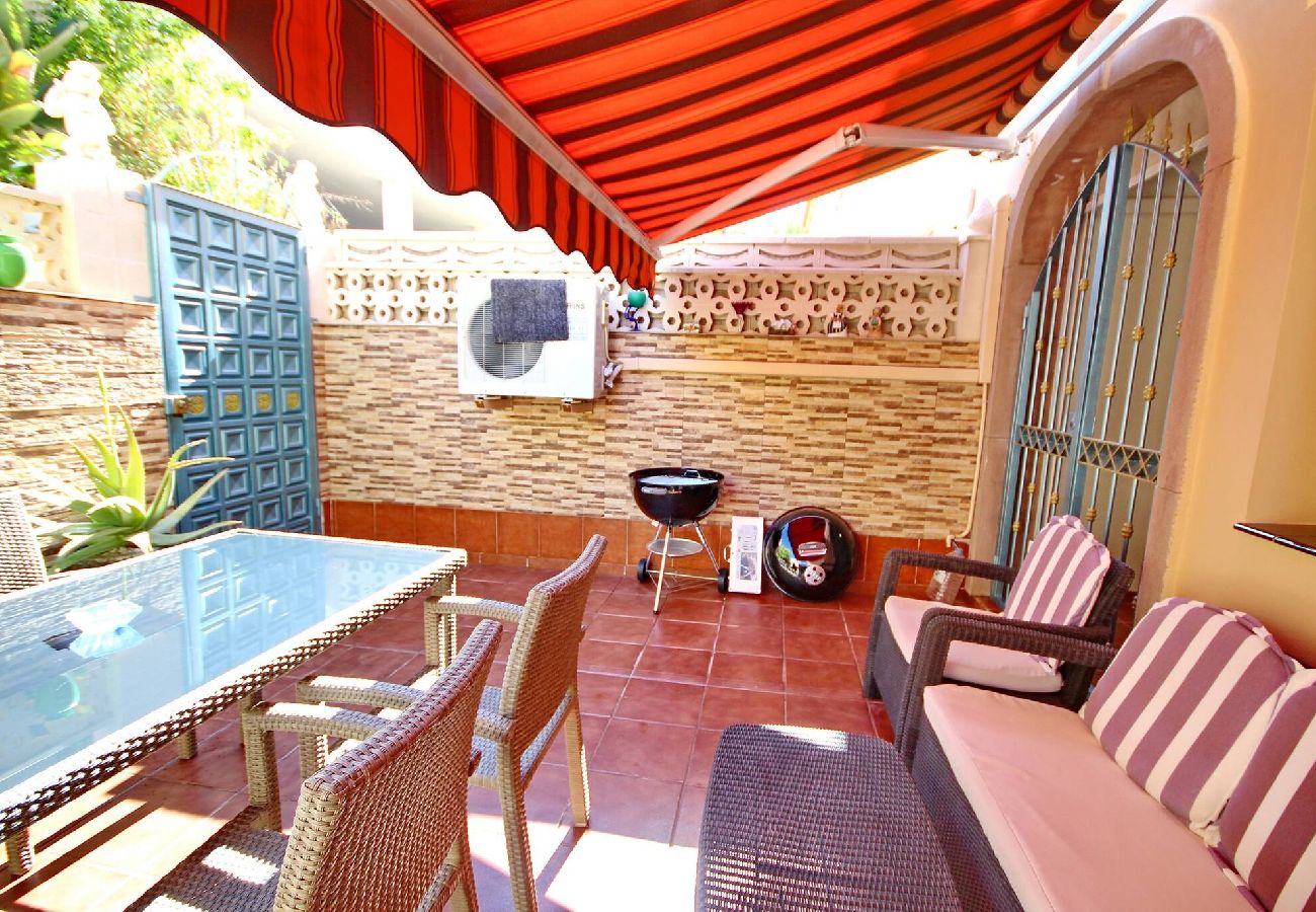 Terraced House in Costa Adeje - Cozy townhouse with ocean views 