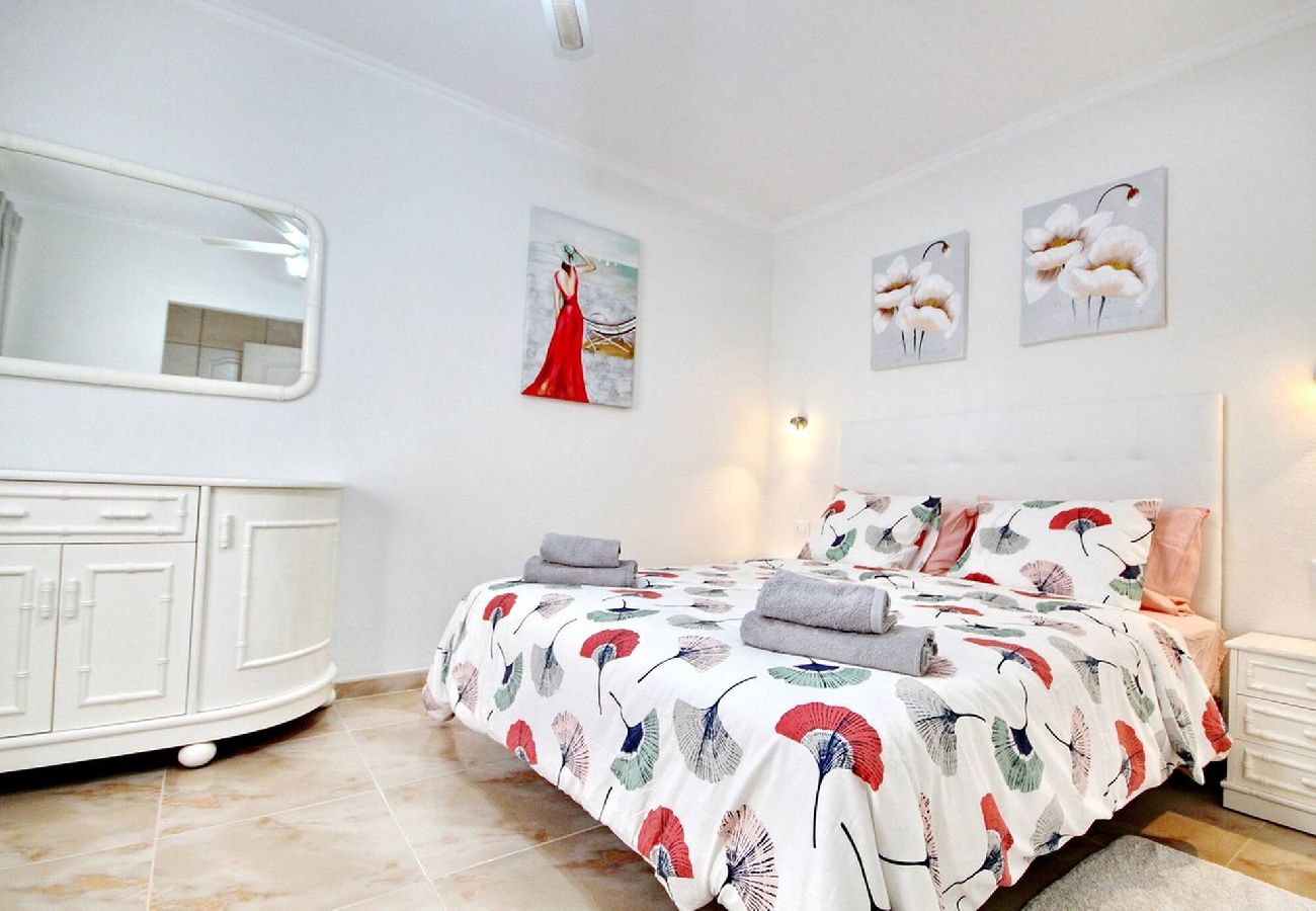Terraced House in Costa Adeje - Cozy townhouse with ocean views 