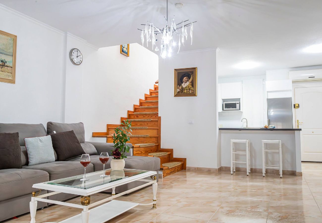 Terraced House in Costa Adeje - Cozy townhouse with ocean views 