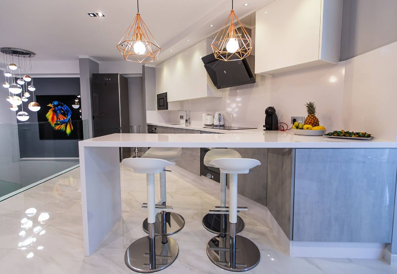 Apartment in Arona - Luxurious 2-bedroom apartment in Los Cristianos