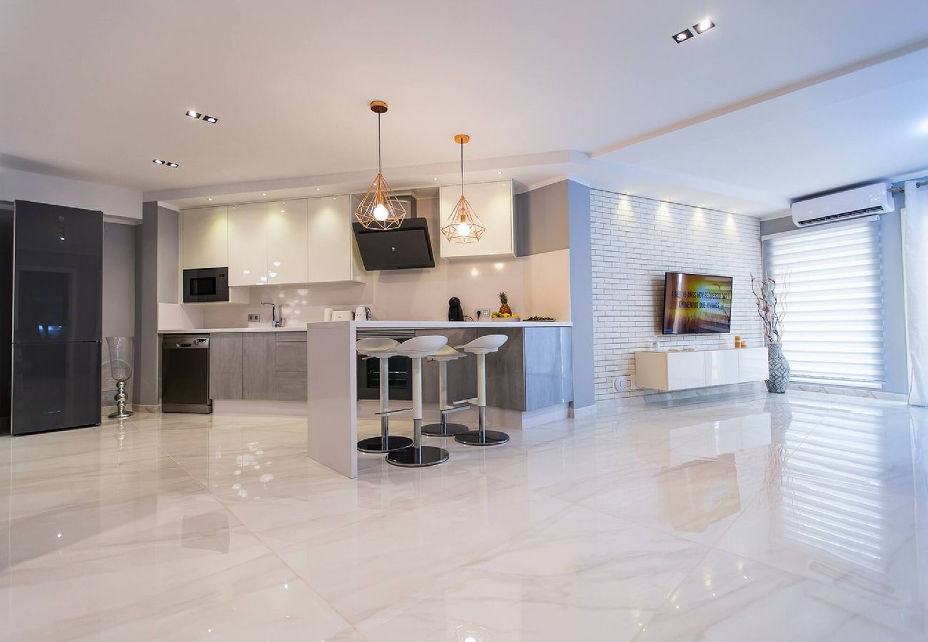 Apartment in Arona - Luxurious 2-bedroom apartment in Los Cristianos