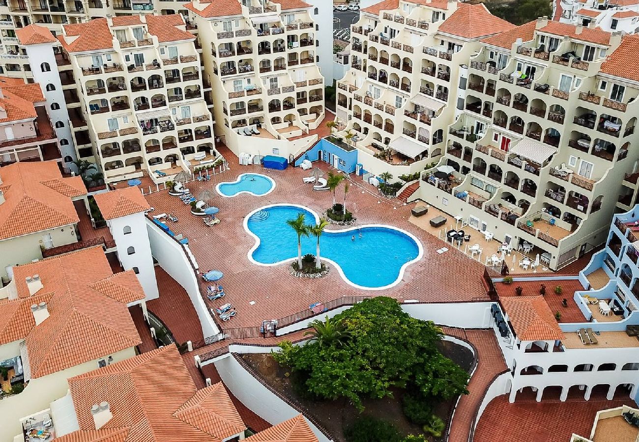 Apartment in Arona - Luxurious 2-bedroom apartment in Los Cristianos