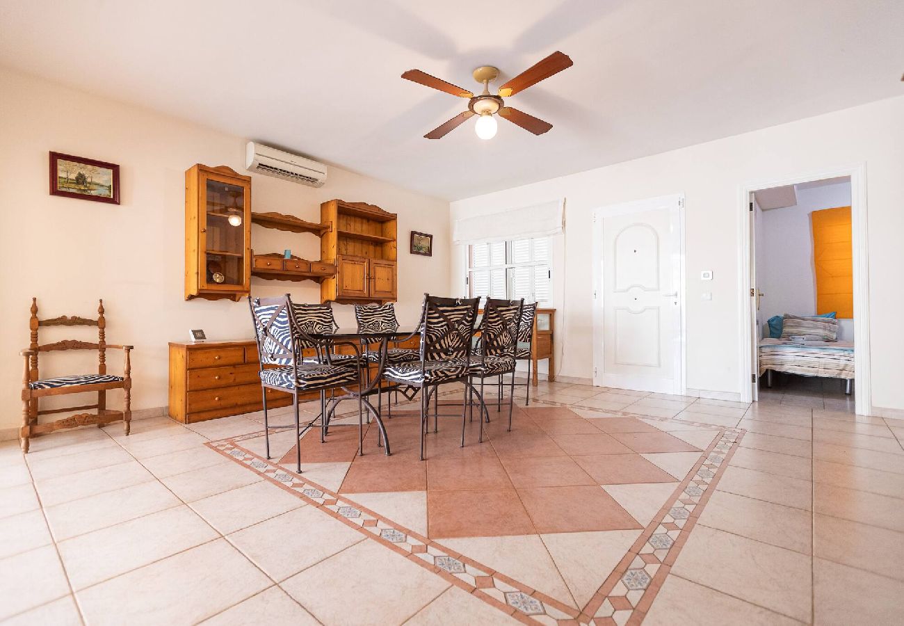 Villa in Costa Adeje - Nice 3 Bedroom Villa in El Duque 