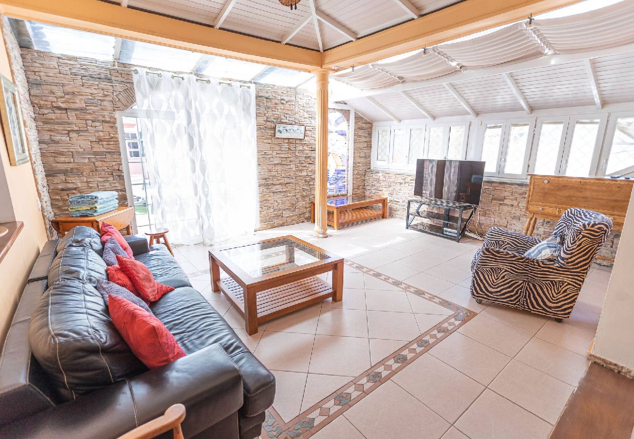 Villa in Costa Adeje - Nice 3 Bedroom Villa in El Duque 