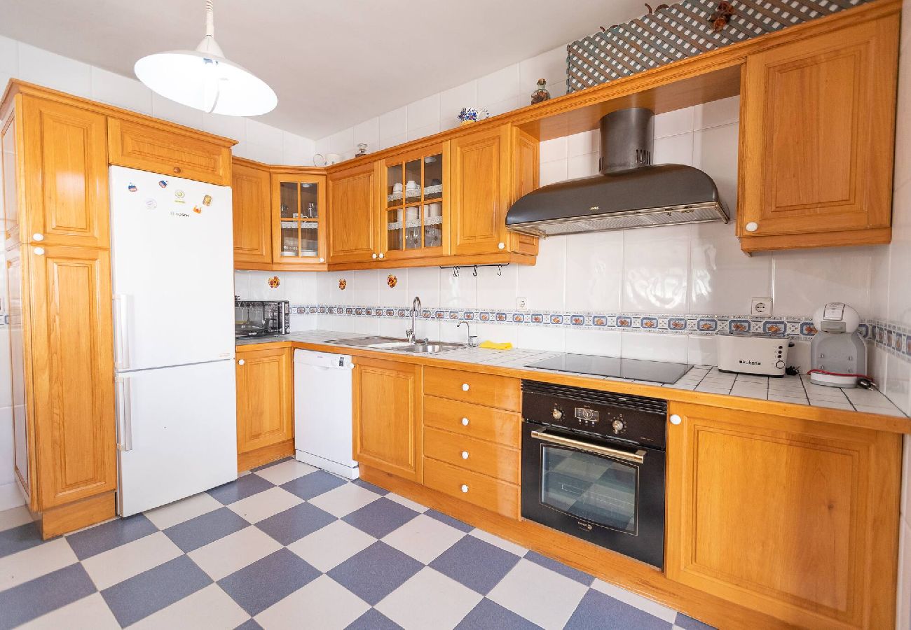Villa in Costa Adeje - Nice 3 Bedroom Villa in El Duque 