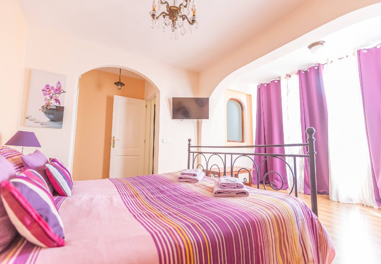 Villa in Costa Adeje - Nice 3 Bedroom Villa in El Duque 