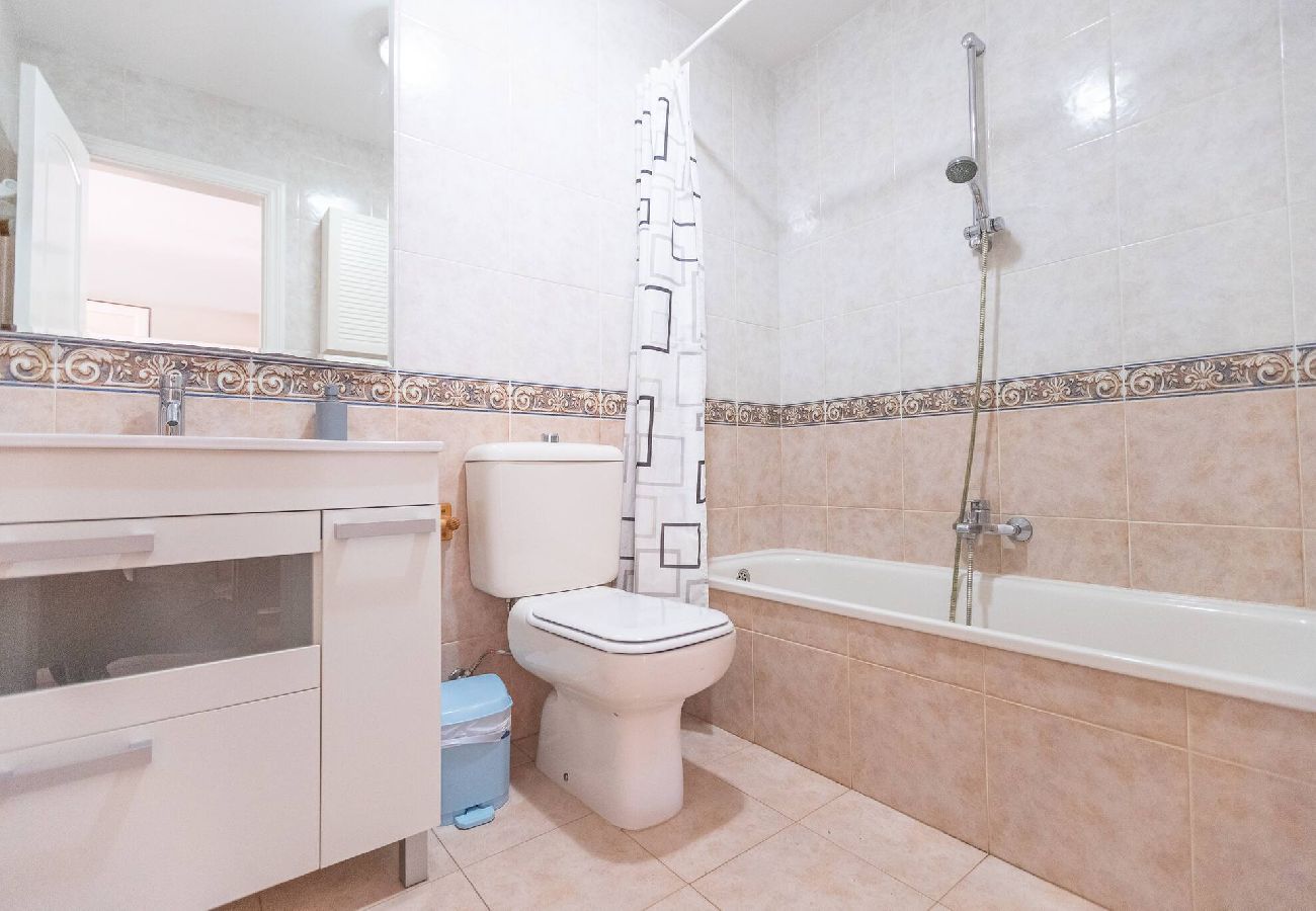 Villa in Costa Adeje - Nice 3 Bedroom Villa in El Duque 
