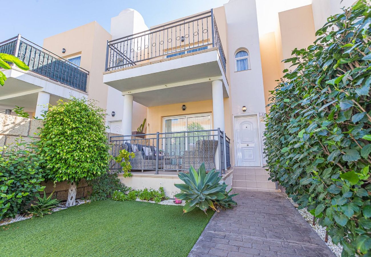 Terraced House in Arona - Townhouse in Palm-Mar 