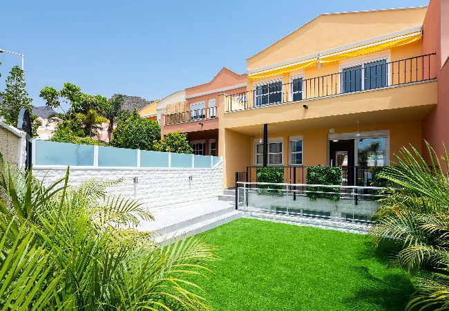 Casa a schiera a Adeje - Moderna villa con 4 camere da letto a Costa Adeje Olga