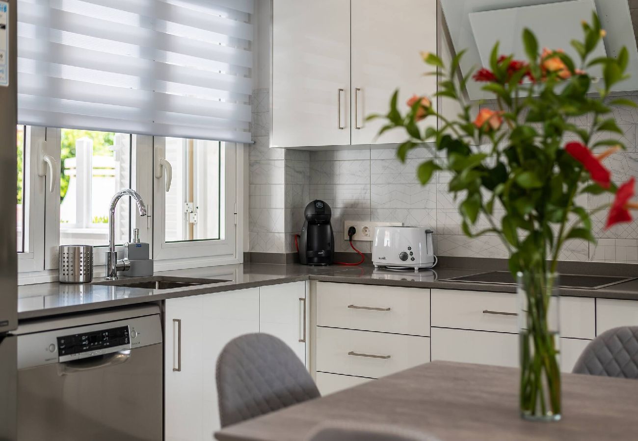 Casa a schiera a Adeje - Moderna villa con 4 camere da letto a Costa Adeje Olga