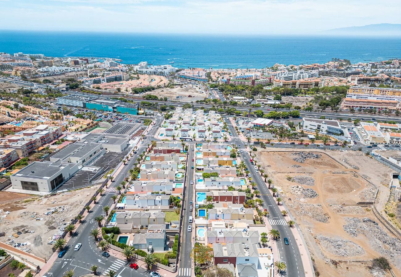 Villa a Costa Adeje - Accogliente villa a Madroñal de Fañabe con piscina