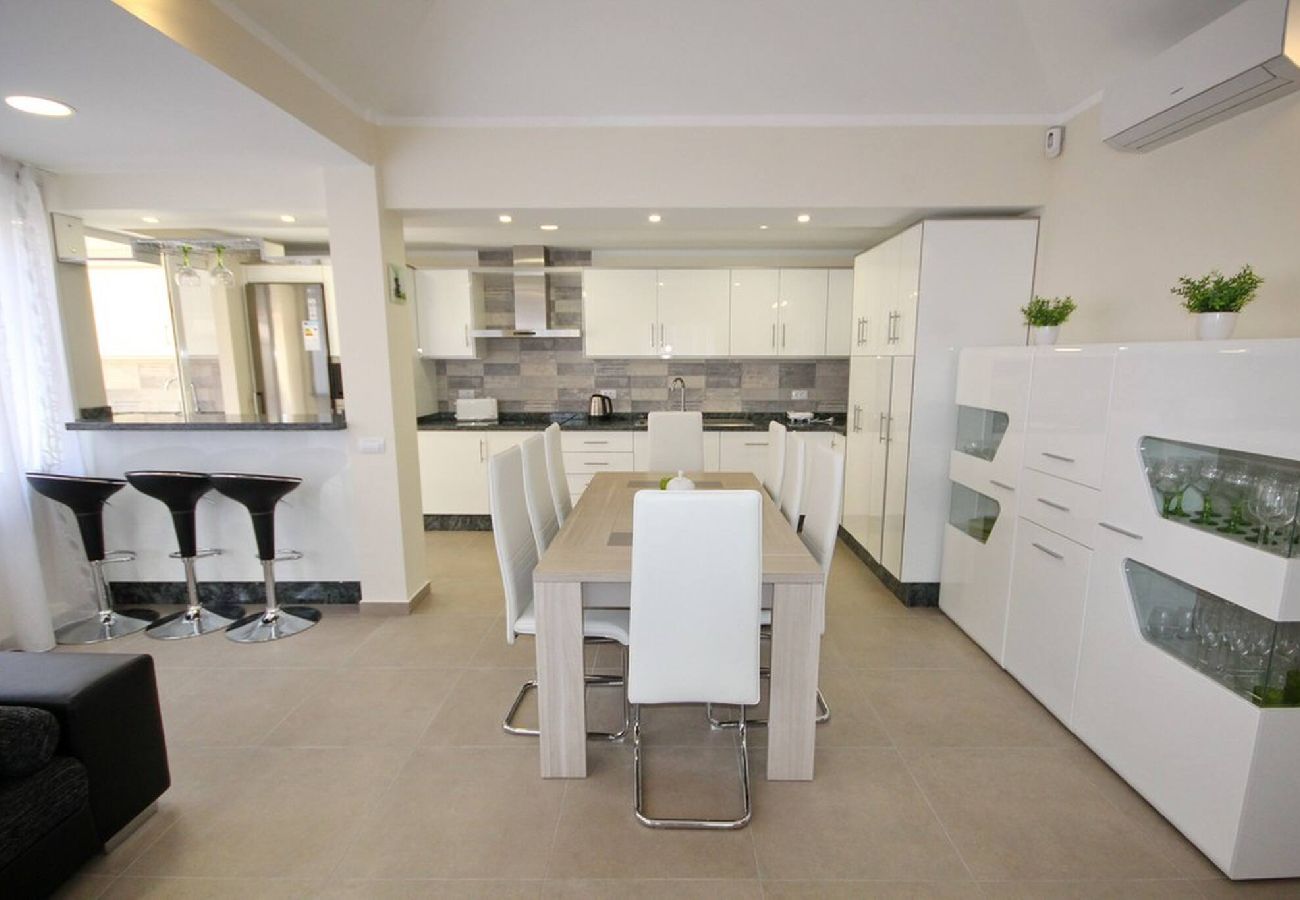 Villa a Costa Adeje - Villa con 5 camere da letto a Costa Adeje